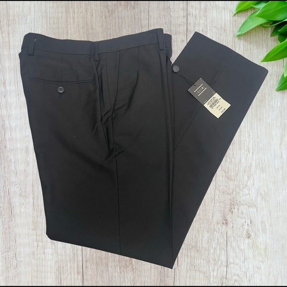 Primary Men's Black Dress Pants NWT in size 32 - Picture 3 of 6